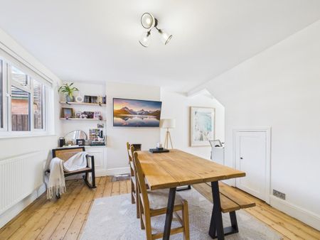 2 bedroom terraced house to rent - Photo 2