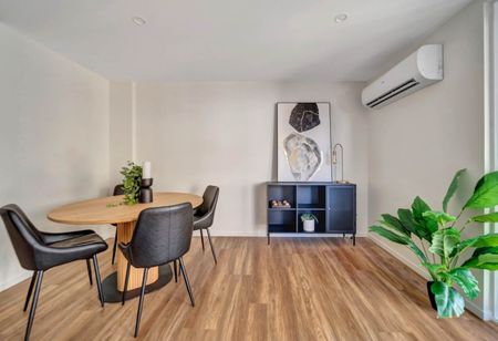 Lovely townhouse in Flat bush - Photo 4