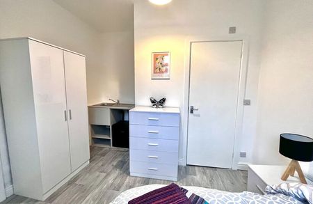 Room 2, 12 Columbus Ravine, Scarborough - Photo 5