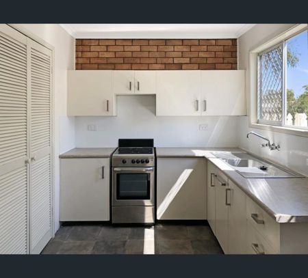 1/227 Flowers Avenue, Frenchville, Qld 4701 - Photo 5