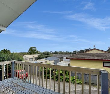 MANUREWA 3 bedroom house - Photo 3