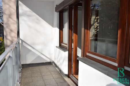 Eleganter "Retro-Style" - Großzügige, sonnige, ruhige Wohnung mit Süd-Loggia! 2 Garagenplätze! - Photo 2