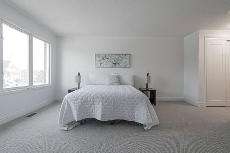 For Lease - 1114 Lindsay Drive, Oakville, Ontario - Photo 2