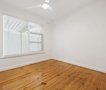 Fully Renovated Family Home Between City & Coast - Move Straight In! - Photo 2