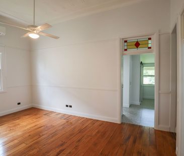 NEAT GIRARDS HILL CHARM - Photo 4