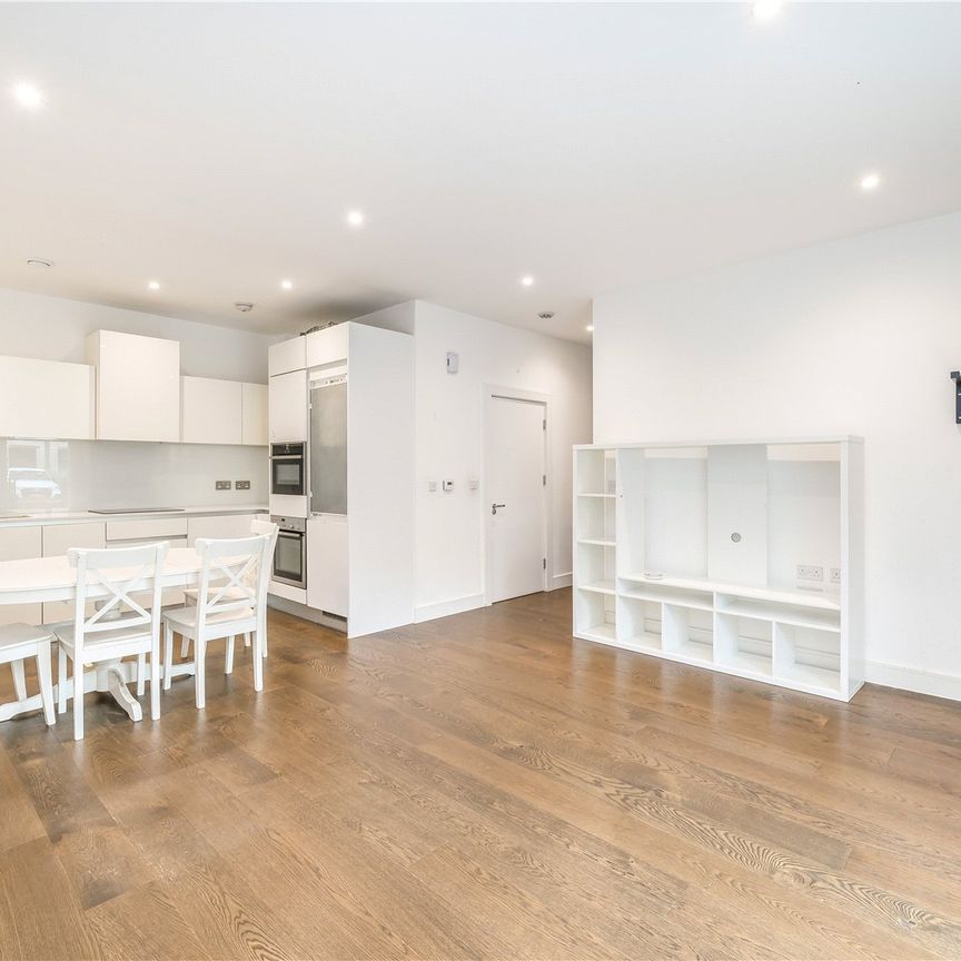 Handley Drive, London, SE3 9GA - Photo 1