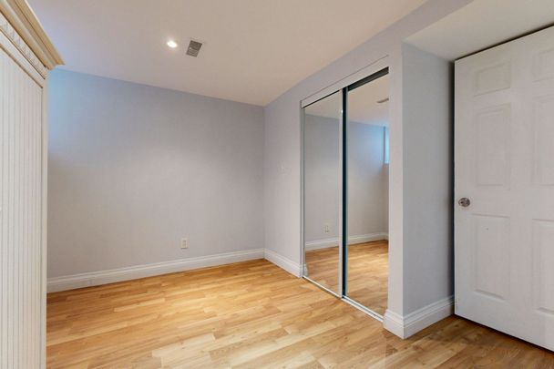 For Lease - 470 Oriole Parkway Unit# Apt 5, Toronto, Ontario - Photo 1