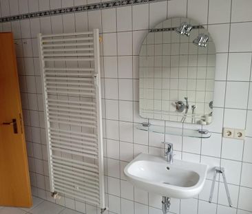 Helle 2 Raumwohnung mit Balkon, Einbauküche, Gemeinschaftsgarten - Photo 1