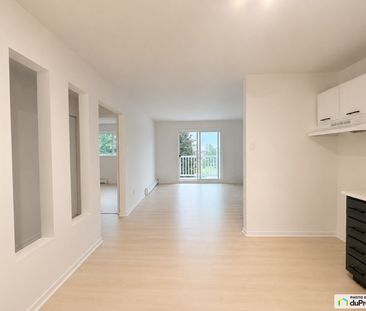 244, Denison Ouest, Granby à louer - Photo 1