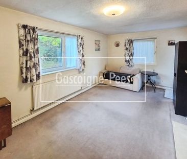 Marlfield Court - Photo 4