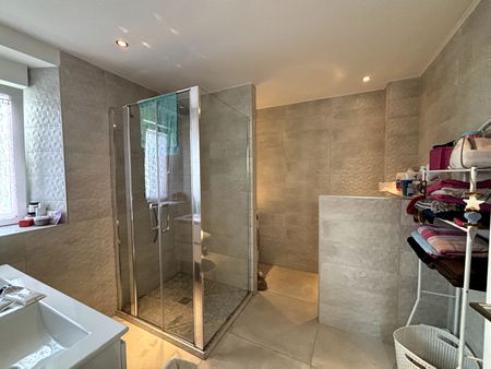 Appartement - 2 pièces - 47 m² - Photo 2