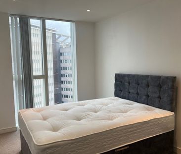 Saffron Square - Photo 4