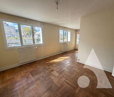 Location Appartement 3 pièces 82m² - Photo 2