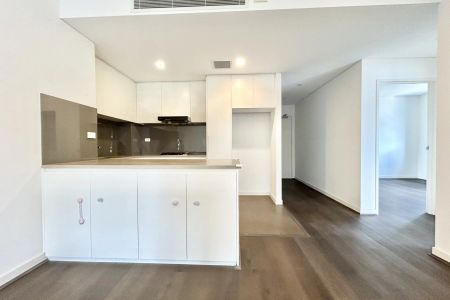 Ultra-modern two-bedroom apartment in central Burwood location - Photo 5