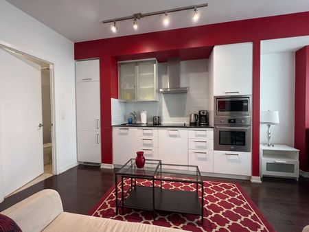 Lower Simcoe Street - Photo 4