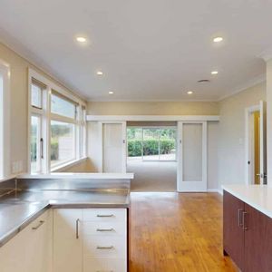 Ohakea - 4 Bedrooms - Photo 2