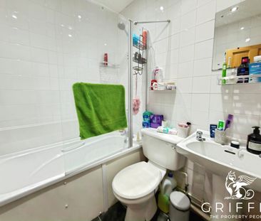 High Street, Aveley, South Ockendon, RM15 - Photo 6