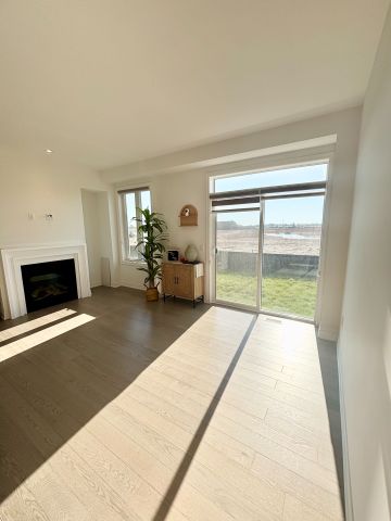 For Lease - 103 Picardy Drive, Hamilton, Ontario - Photo 2