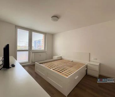 Pronájem bytu 2+1 se šatnou a balkonem – centrum Břeclavi, ul. Slov... - Photo 3