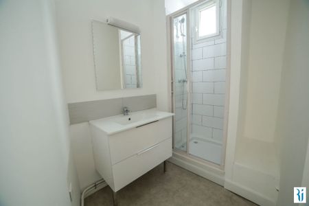 Location Appartement 3 pièces 49m² ROUEN 76000 - Photo 2