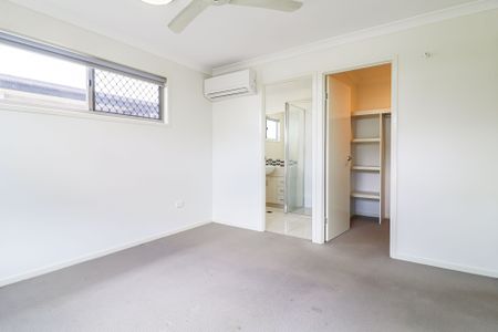 MODERN 3 BED 2 BATH HOME - Photo 4