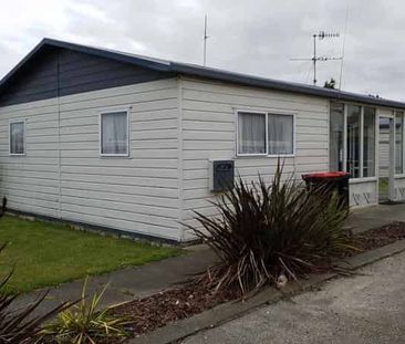 Renovated 2 Bedroom Unit with shared garage - Photo 1