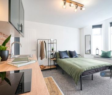 1 bedroom in a house share to rent - Photo 4