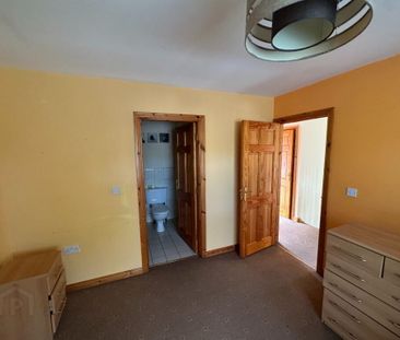 42 Hollyfields, Dungannon, BT71 7BH - Photo 2