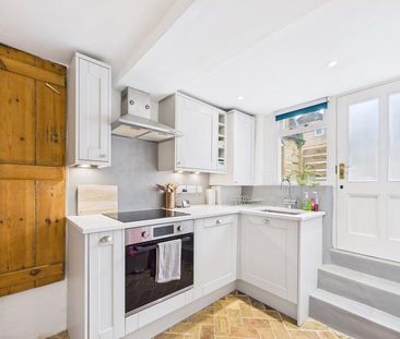 2 bedroom terraced house to rent - Photo 1