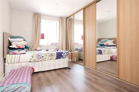 Swan Road, West Drayton, Middlesex, UB7 - Photo 4