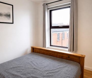 2 Lisburn Avenue, Room 2, Belfast, BT9 7FX - Photo 4