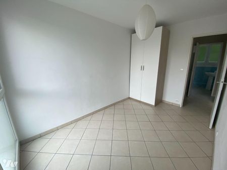 CHARTRES - ALIGRE Dans un cadre calme et verdoyant à 2 pas du centre-ville et de la gare, appa... - Photo 3