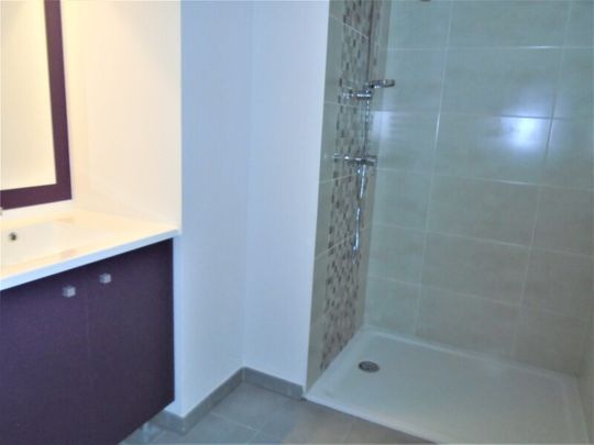 Location Appartement 2 pièces 40m² ST ANDRE DE CUBZAC 33240 - Photo 1