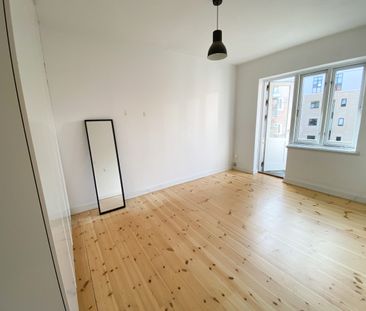 Skøn og hyggelig 2-værelses lejlighed med altan - Photo 5