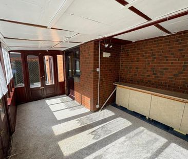 3 bedroom semi-detached house to rent - Photo 5