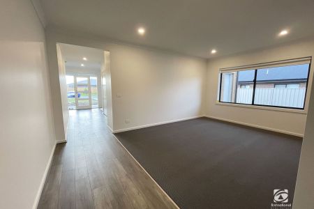 SWAN RETREAT - Photo 2