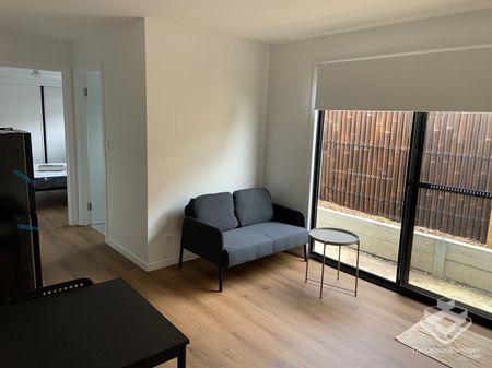 Modern Spacious One Bedroom Unit – Fully Furnished, All Bills Included - Photo 3