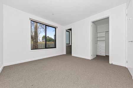 5/147 Woodhouse Grove, Box Hill North - Photo 4