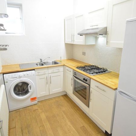 1 bedroom flat to rent - Photo 3