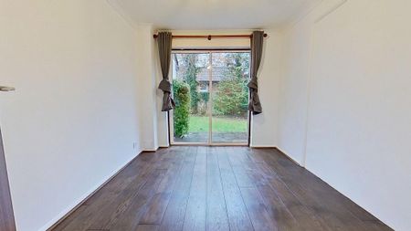 4 bedroom detached house to rent - Photo 2