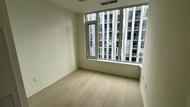 For Lease - 11 Yorkville Avenue Unit# 4906, Toronto, Ontario - Photo 1