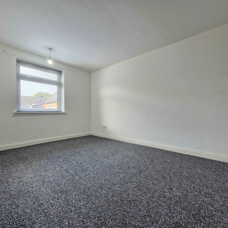 2 bedroom apartment to let - Photo 1