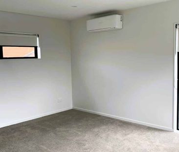 Comfortable Living 4 bedrooms House - Photo 2