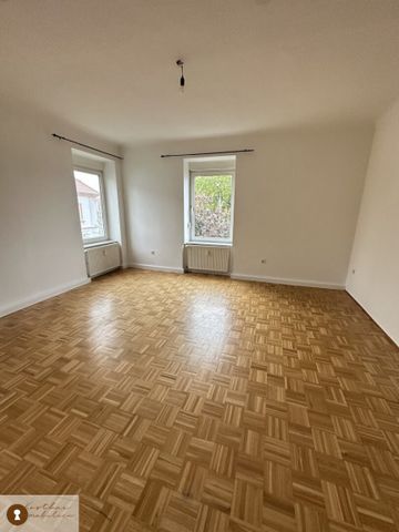 WG fähig: Attraktives 2,5-Zimmer-Domizil in Kapellenstraße: Neu saniert, zentrale Lage, Haustiere willkommen! - Photo 3
