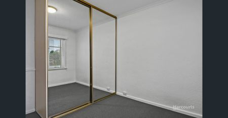 Spacious Home - Photo 5