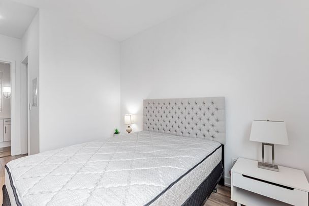 For Lease - 301 Sea Ray Avenue Unit# C419, Innisfil, Ontario - Photo 1