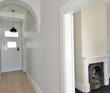 WELL LOCATED, STUNNINGLY RENOVATED - Photo 2