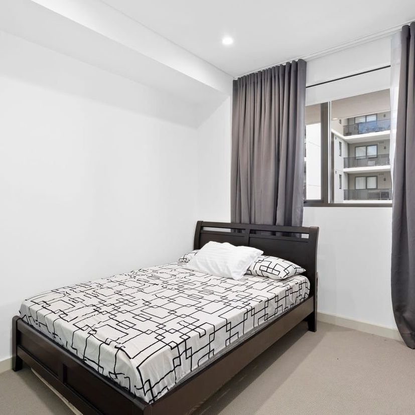 Modern Two Bedroom Unit in a Prime Location - Photo 1