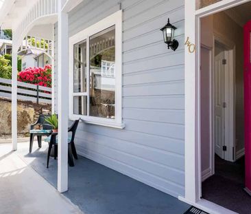 Light, Bright & Fully Renovated - Photo 5