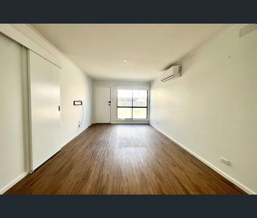 2/33 Lytton Street, Glenroy, Vic 3046 - Photo 6
